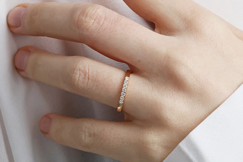 14K Gold 2.2mm 7 stone Diamond Wedding Band