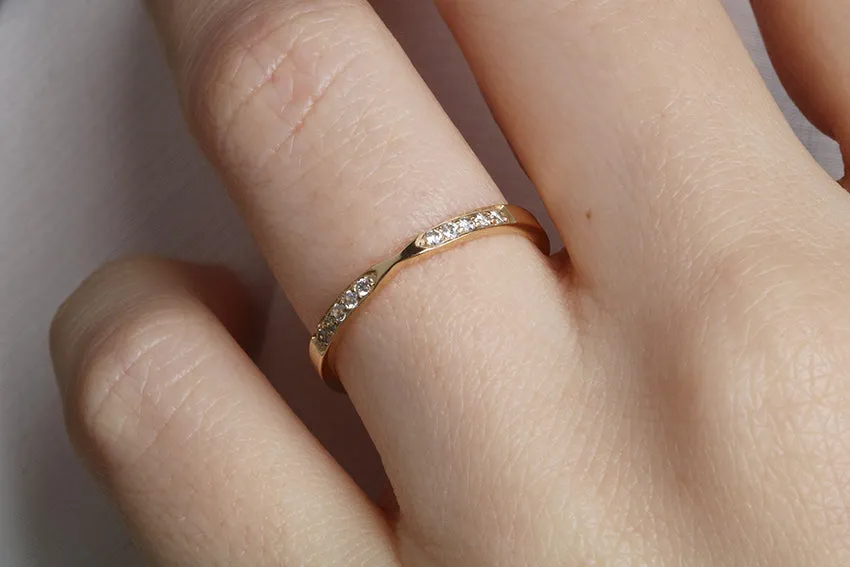 14K Gold 2mm Thin X Diamond Wedding Band