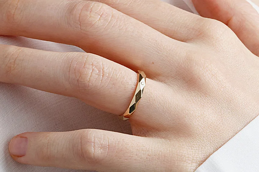 14K Gold 3mm Multi Faceted Wedding Band A Single Diamond