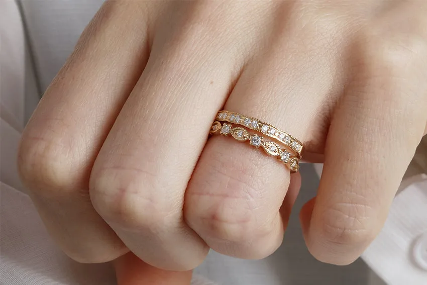 14K Gold Diamond Wedding Band with Side Miligrain