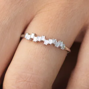 14K White Gold Zigzag Baguette Diamond Ring