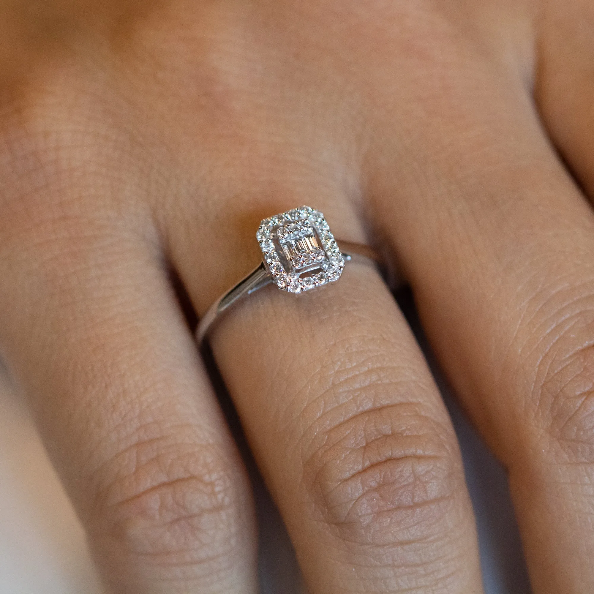 8K White Gold Baguette and Round Diamond Engagement Ring