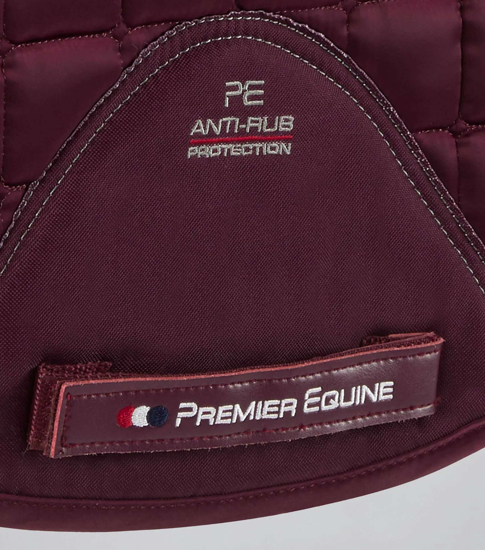 Atlantis CC Satin Wool Dressage Square Wine/Black Wool