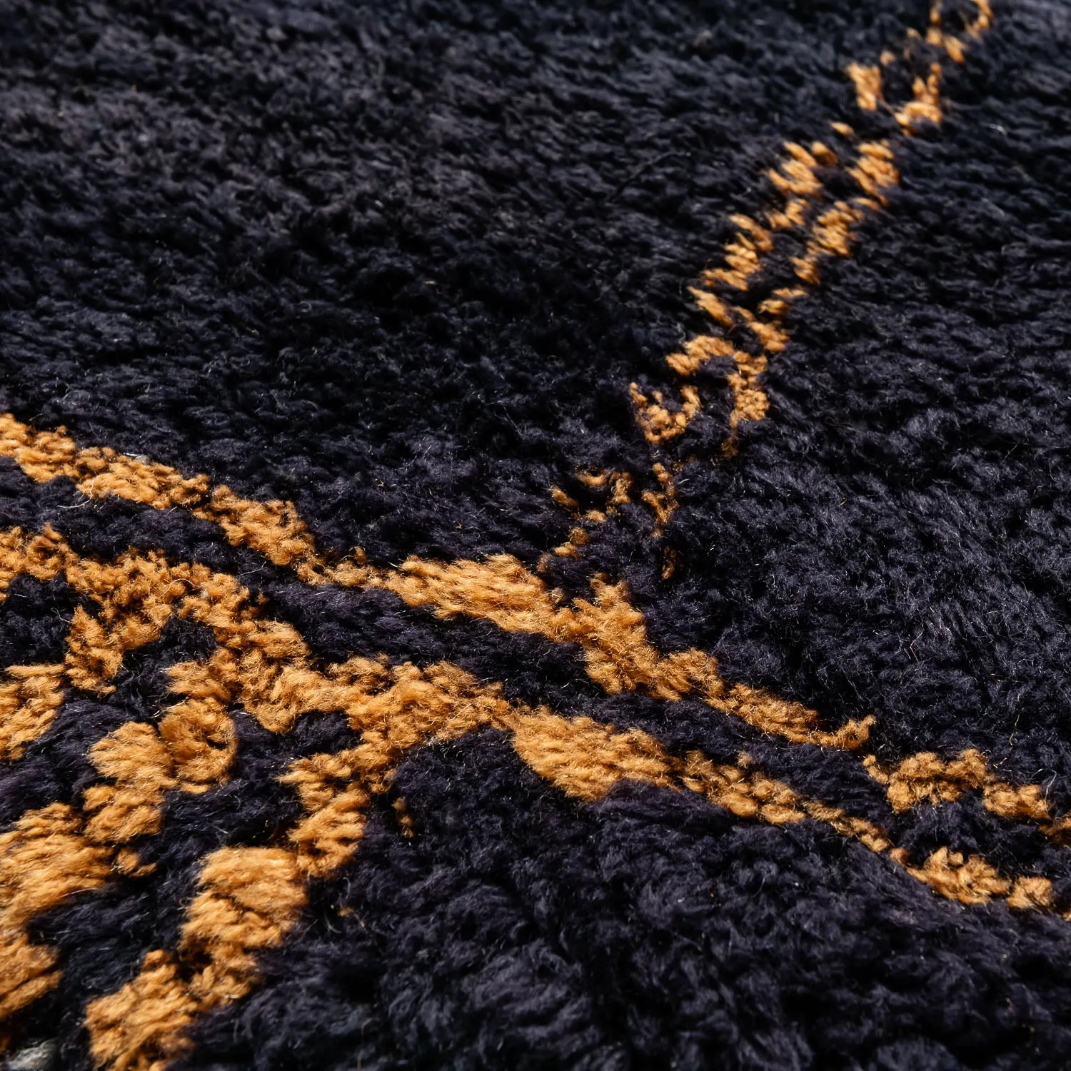Black Sands Mirage - Luxury Shag Moroccan Rug