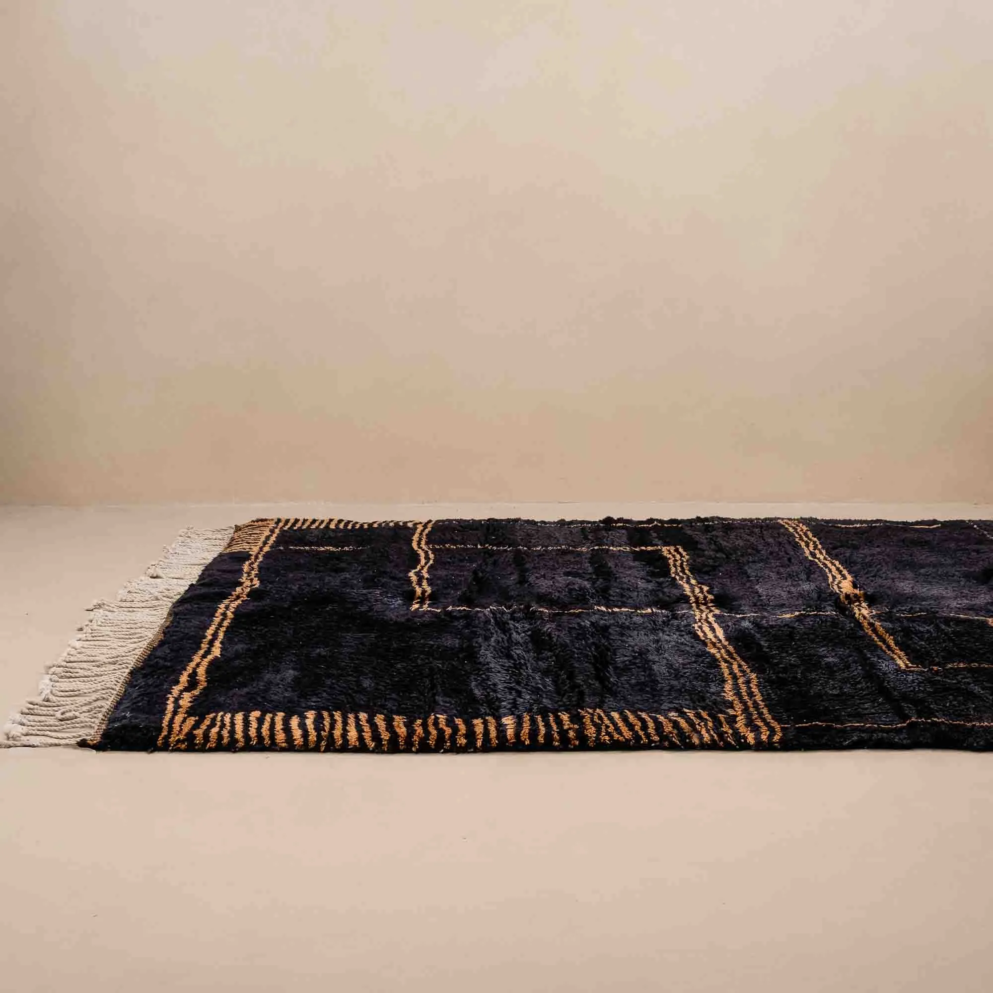 Black Sands Mirage - Luxury Shag Moroccan Rug