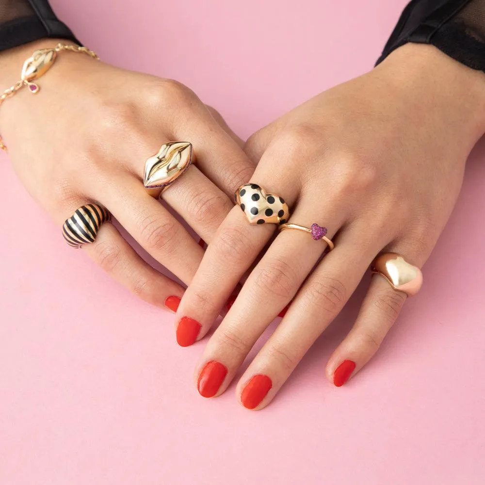 Chubby Heart Black Dots Ring
