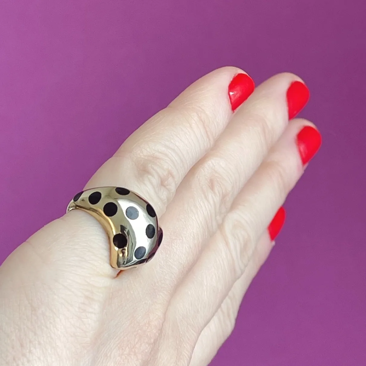 Chubby Heart Black Dots Ring