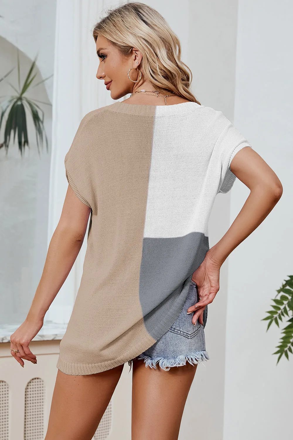 Color Block V-Neck Short Sleeve Knit Top (8 Colors)