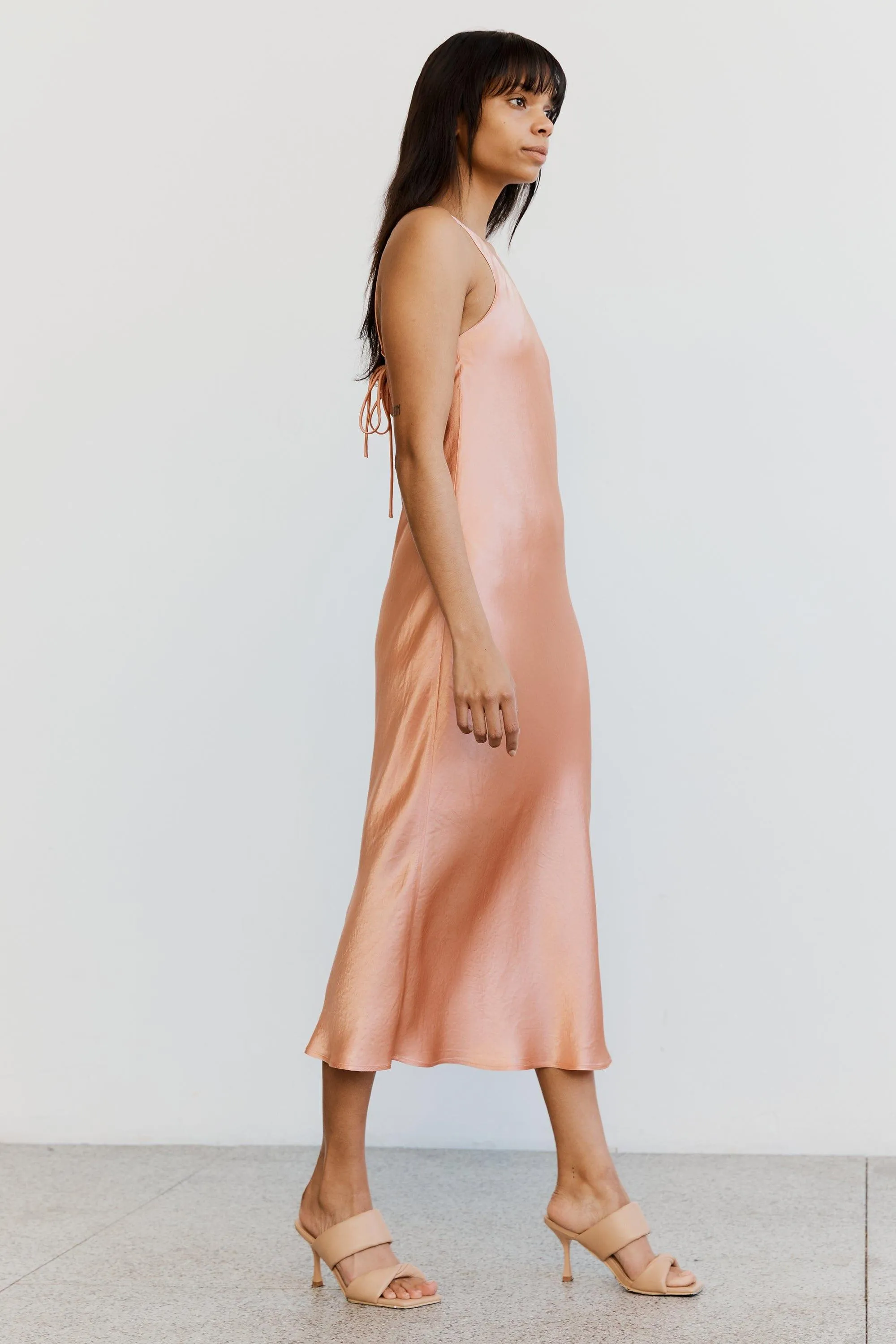 CRUSH BIAS ONE SHOULDER MIDI | GUAVA