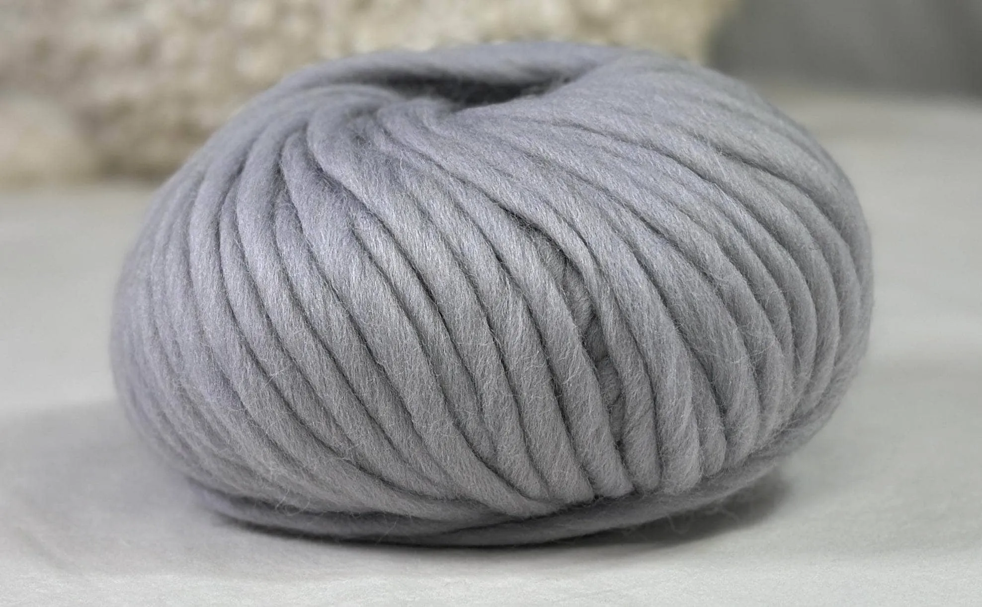 Diamond Highlander Yarn 4403 - Grey