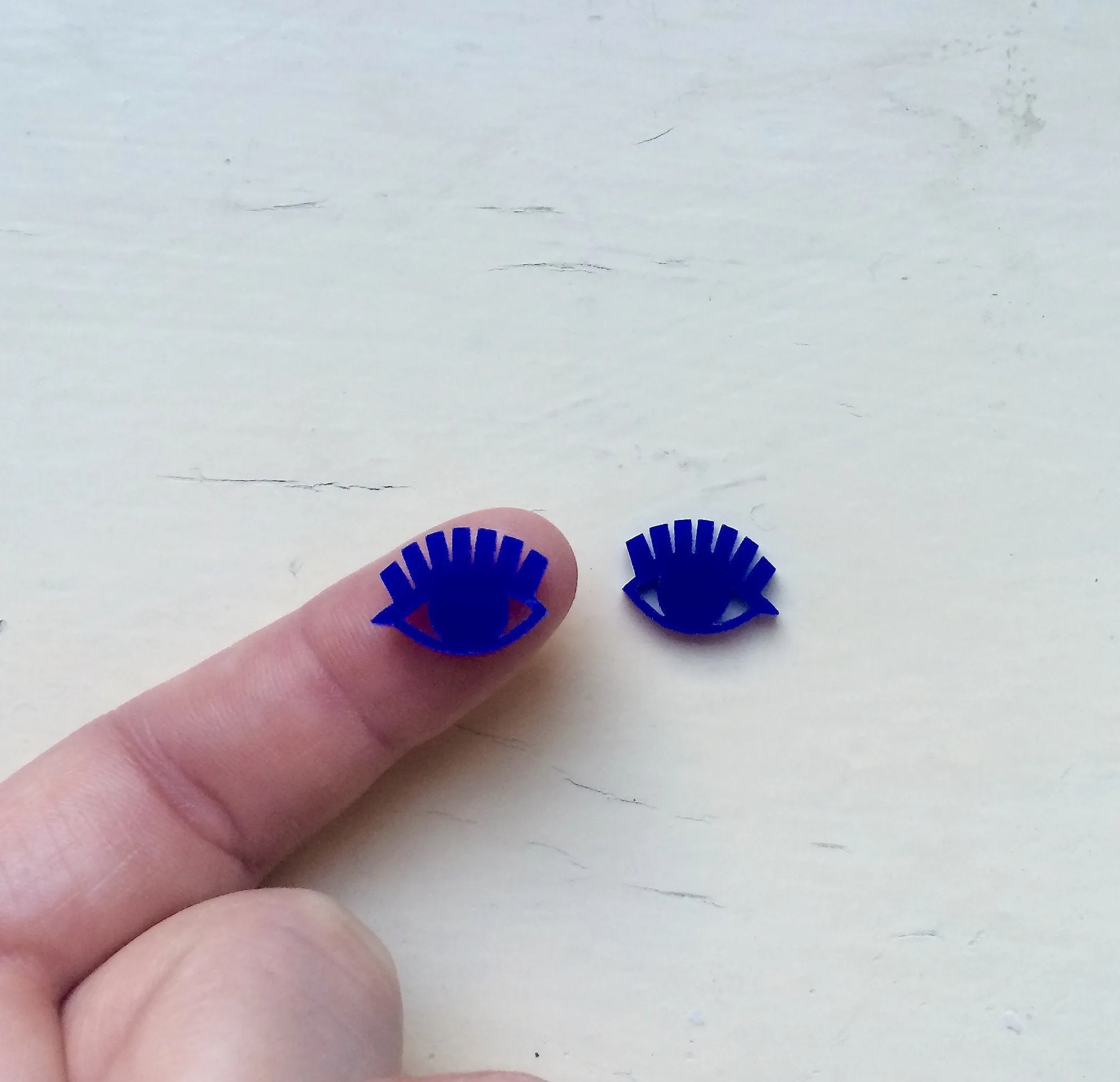 EYE Spy  or Eyelashes - Mini Cuts 10 Pairs