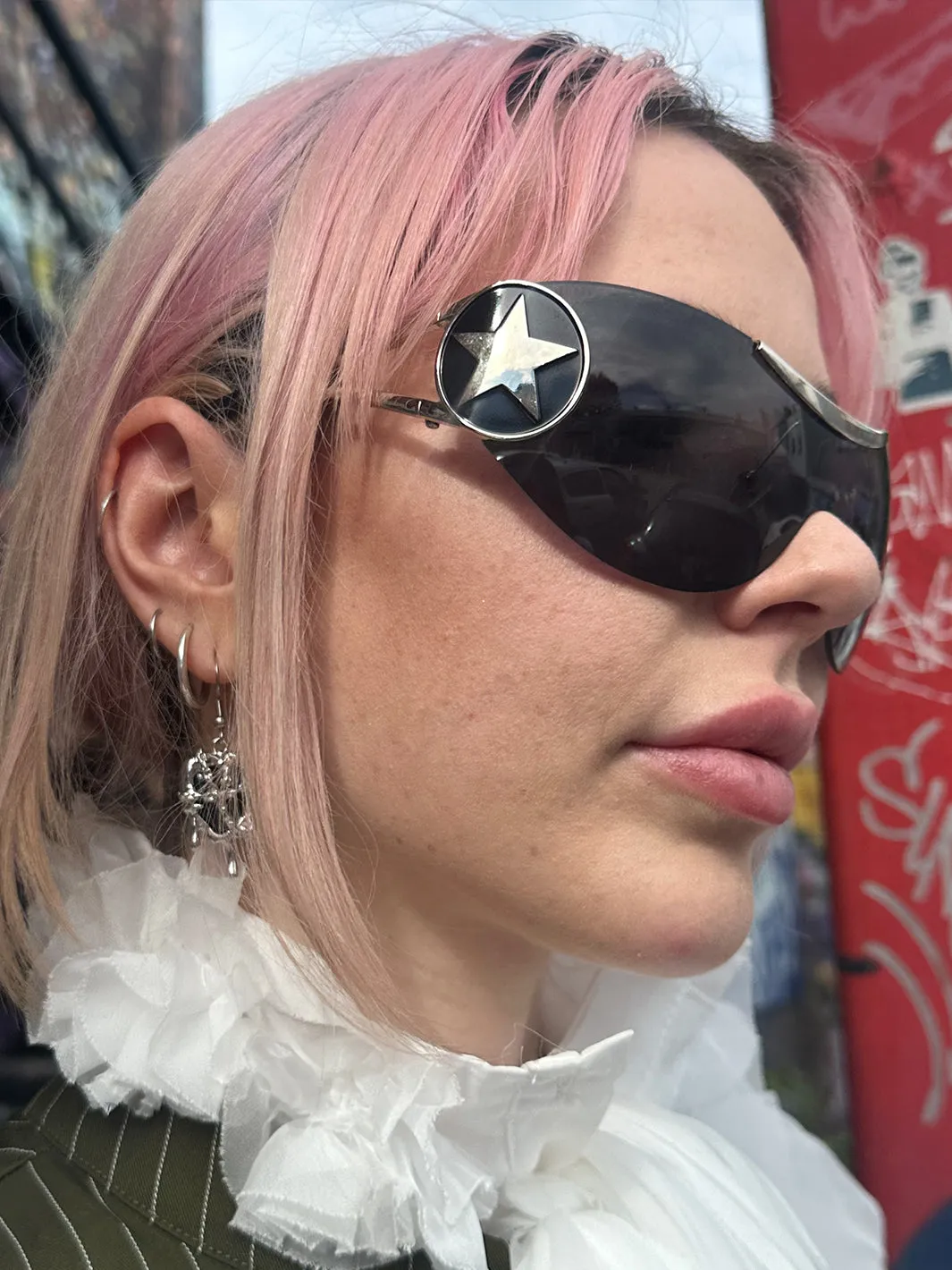 FAMOUS SHADES - BLACK