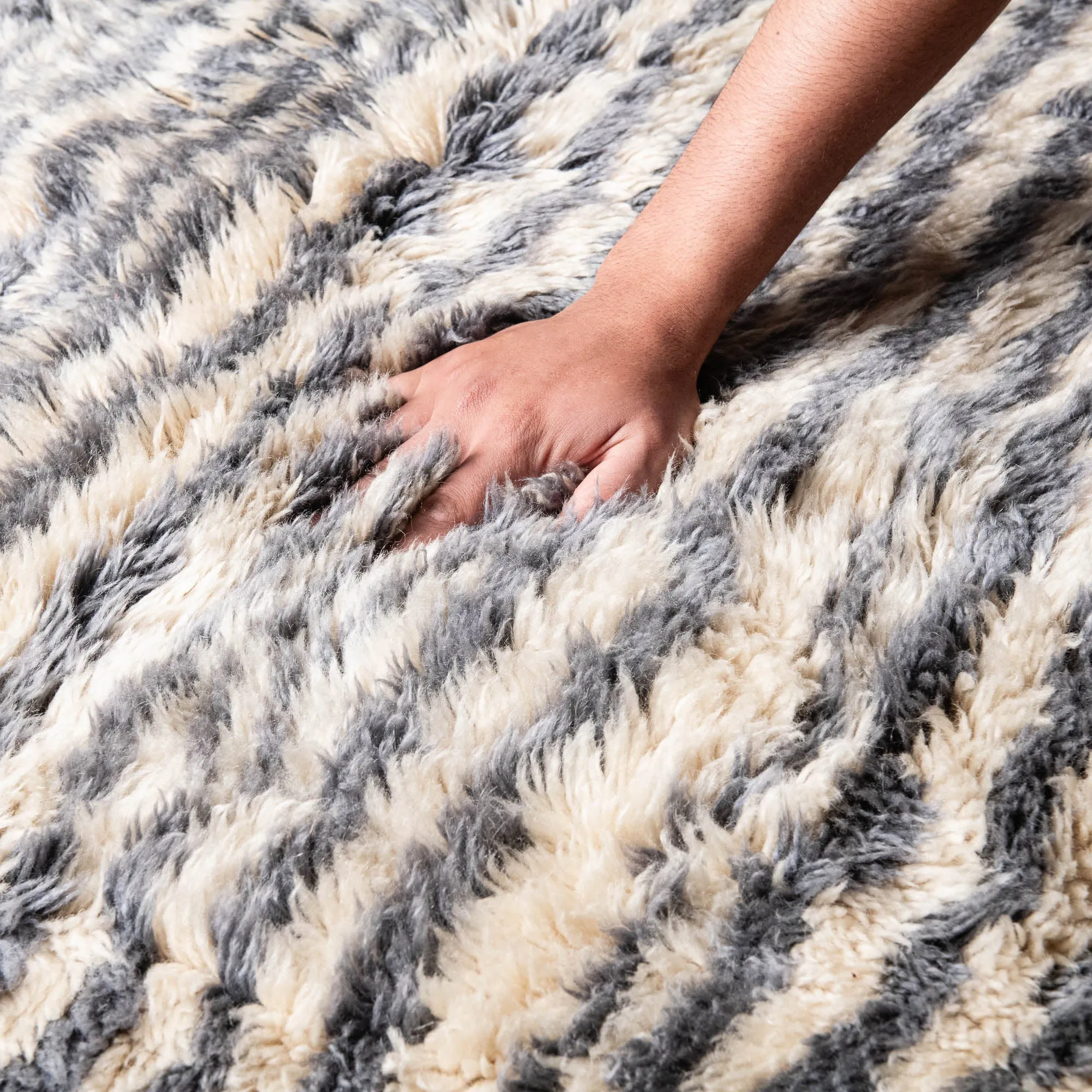 Flowing Rivers - Luxury Shag Moroccan Rug