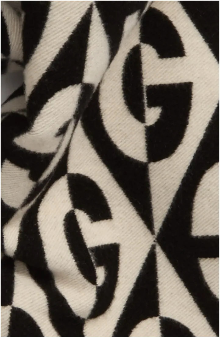 Gucci GG Rhombus Logo Jacquard Scarf in Ivory and Black