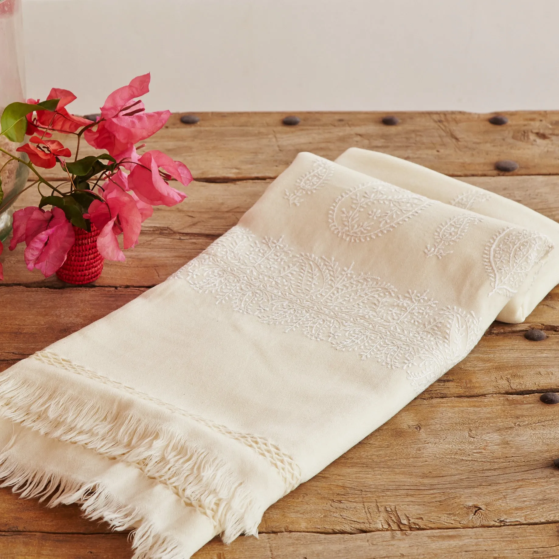 Hand Embroidered Kashmiri Blankets