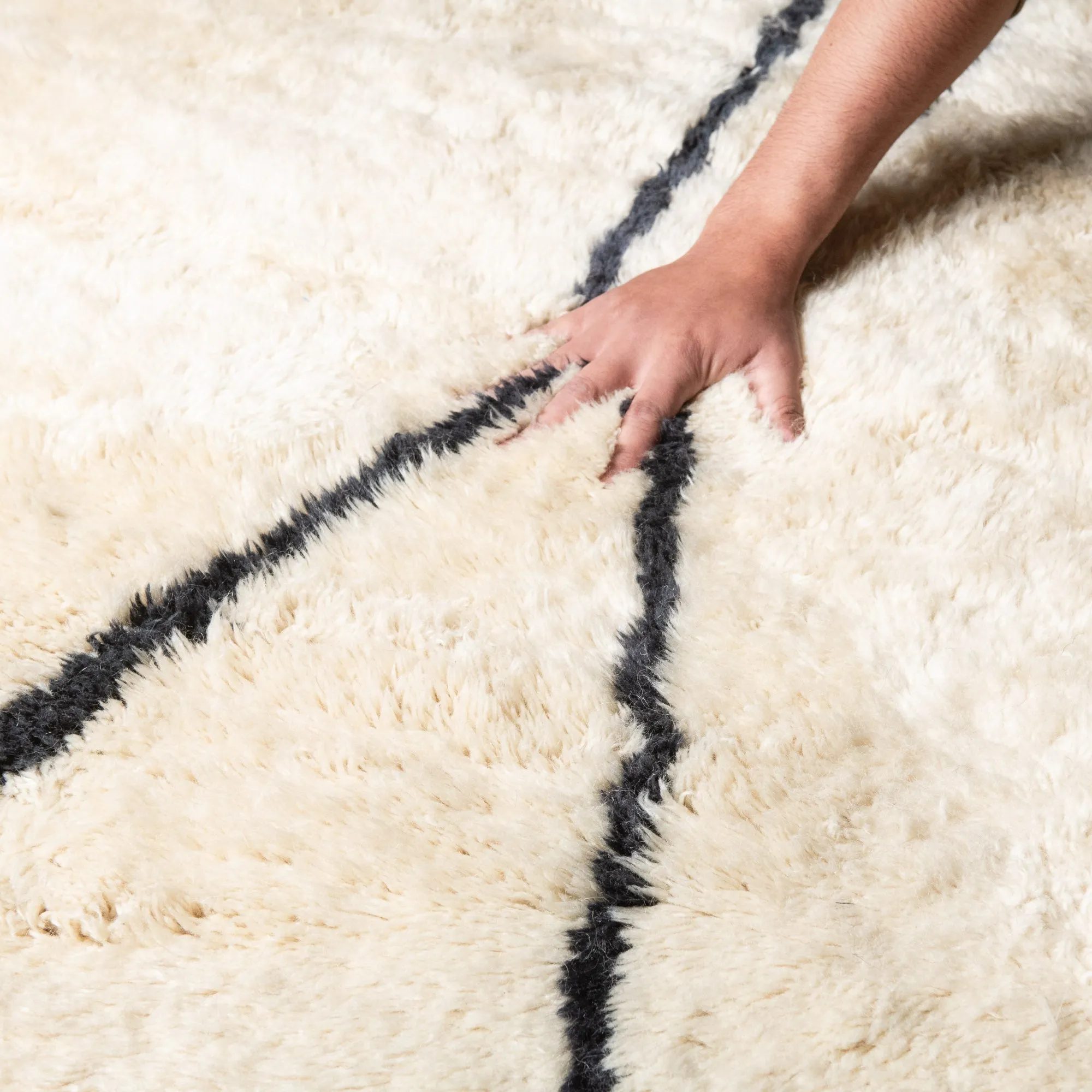 Harmonic Lattice - luxury beni mrirt rug