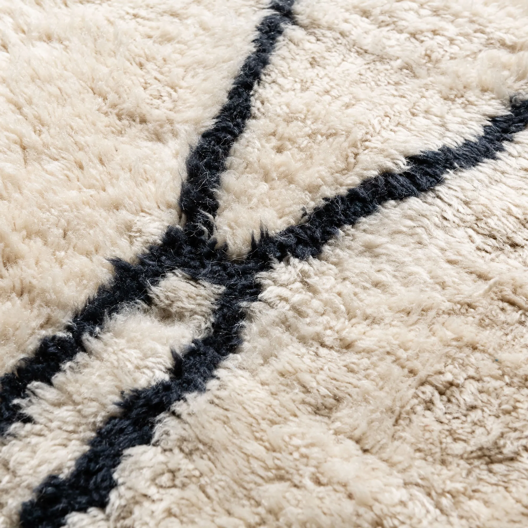 Harmonic Lattice - luxury beni mrirt rug