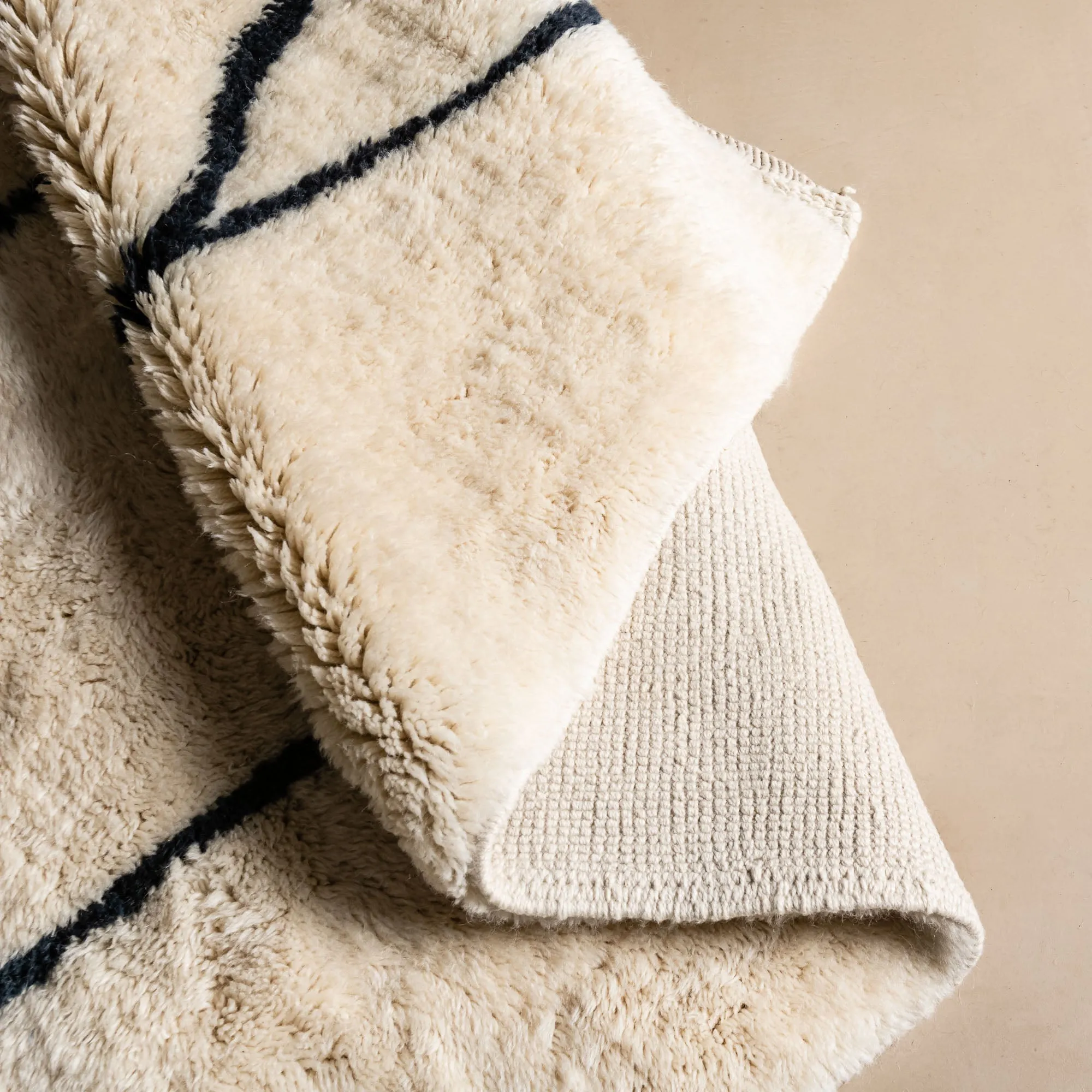 Harmonic Lattice - luxury beni mrirt rug