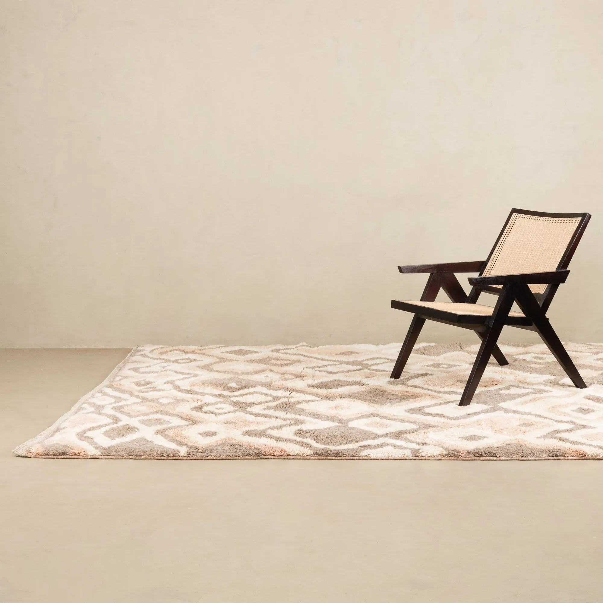 Infinite Dream - luxury beni mrirt rug