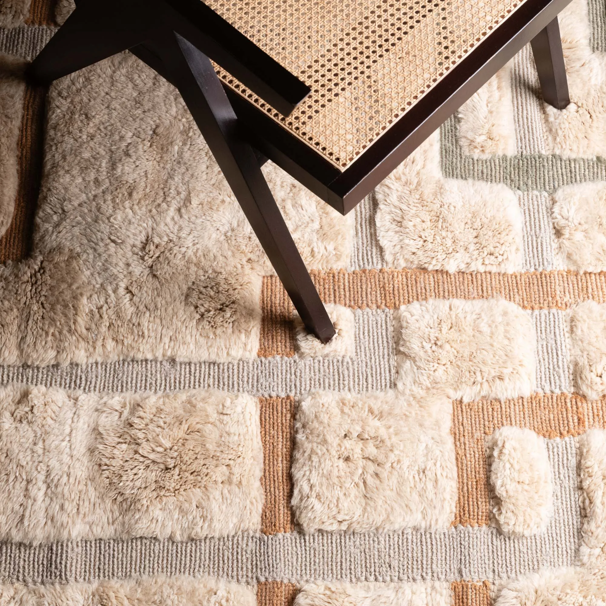 Intersections - luxury beni mrirt rug