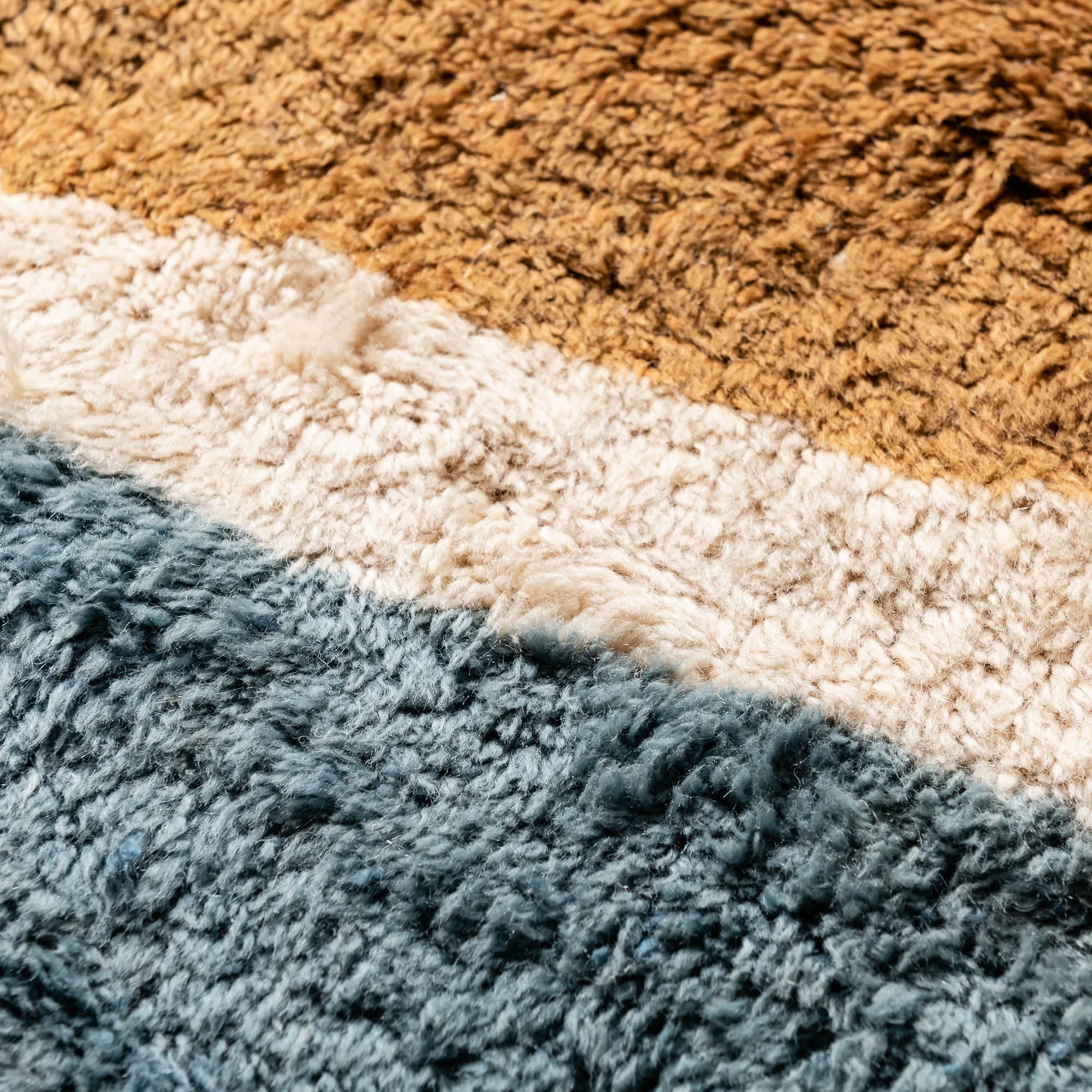 Joyful Horizon - luxury beni mrirt rug
