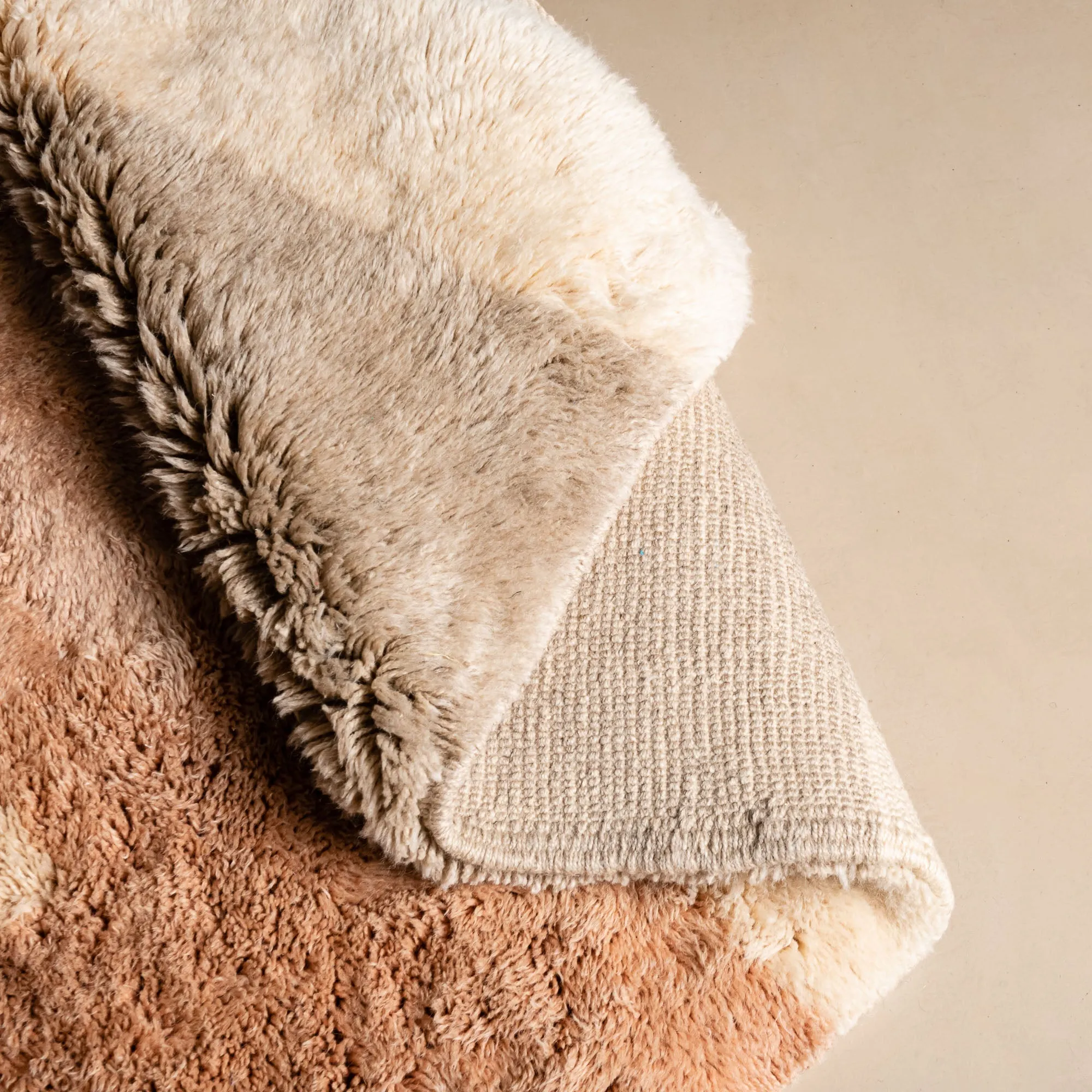 Joyful Horizon - luxury beni mrirt rug