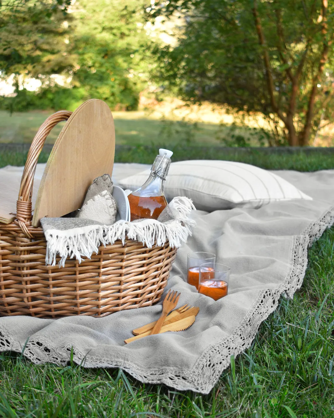 Lace Trim Washed Cotton Tablecloth