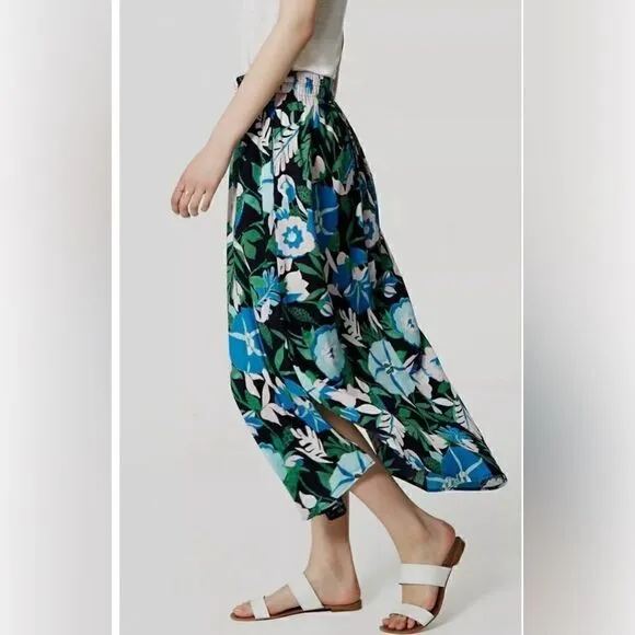 Loft floral skirt 30” length, elasticized waist
