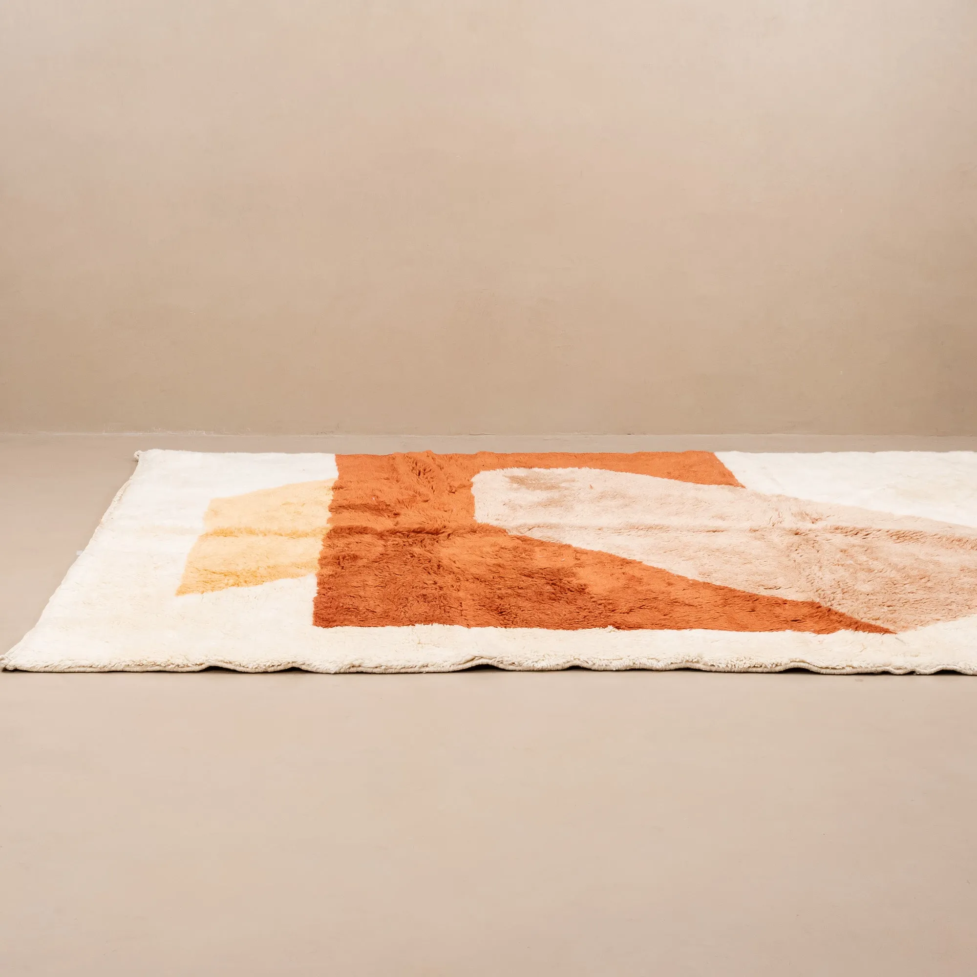Luminescent Apricot - Luxury Shag Moroccan Rug