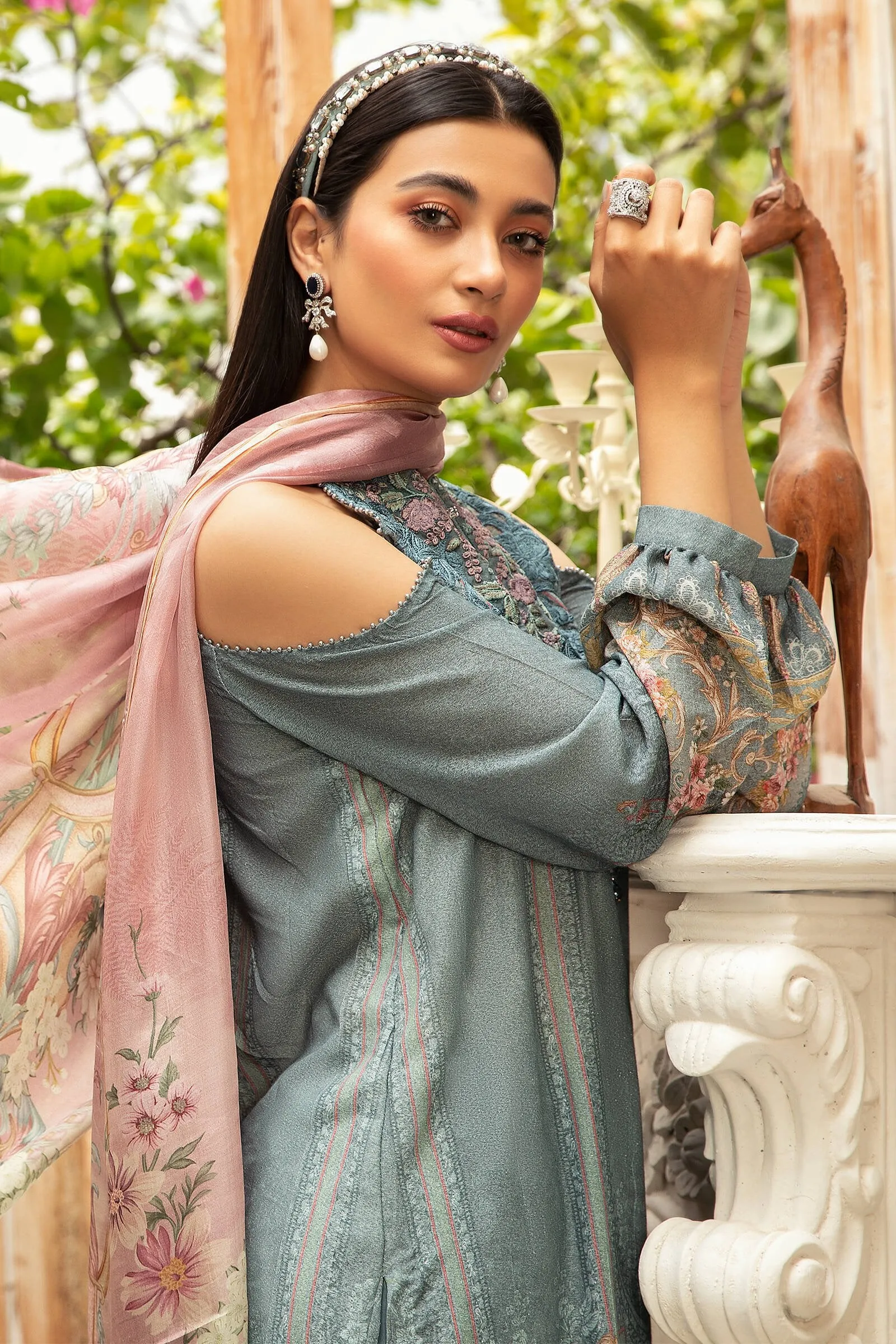 MPT 1211 B | Maria B MPrints Winter Collection 2021 | Unstitched Embroidered Karandi Suits