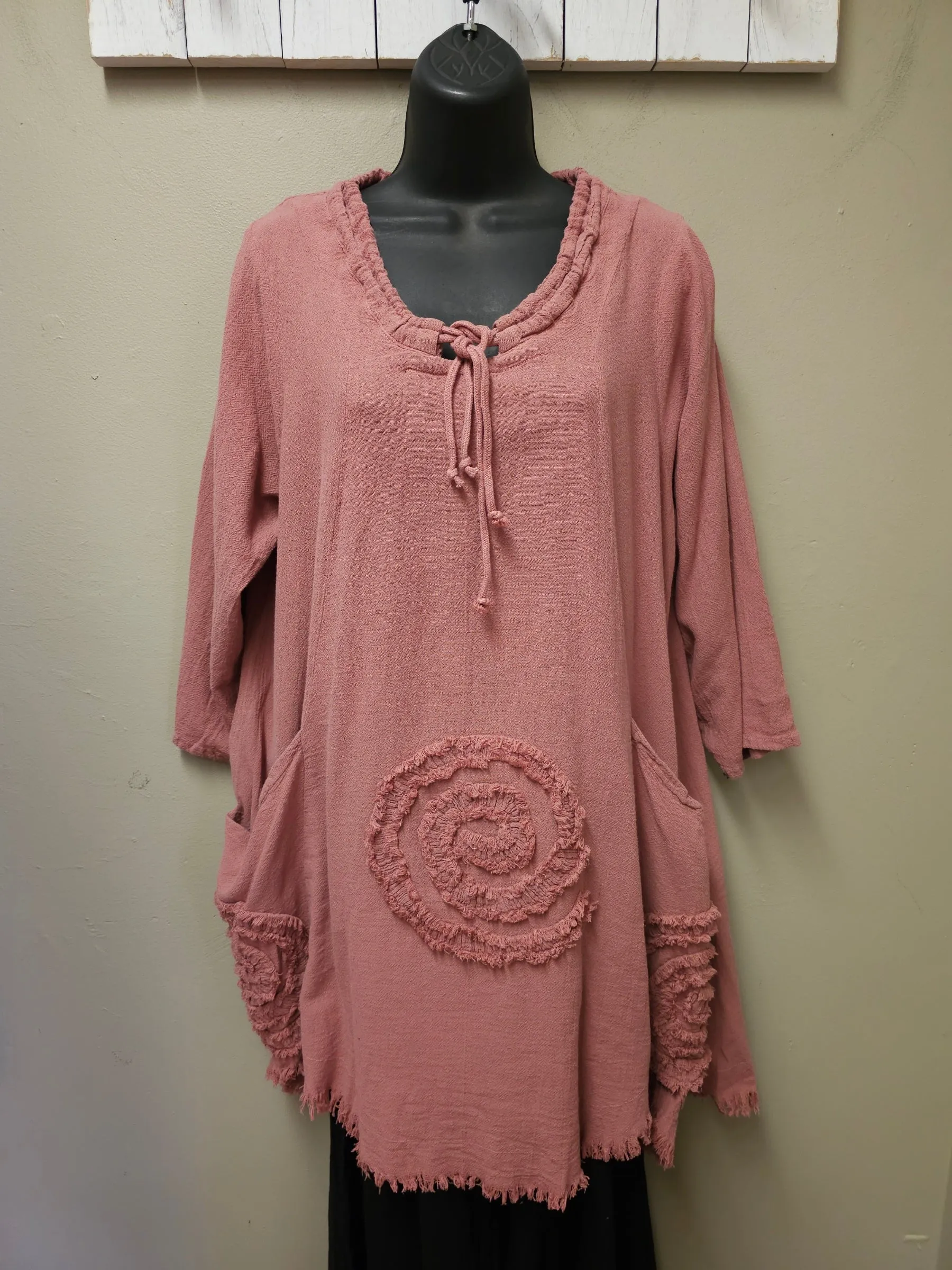 NEW COLOR! 6 Color Ways - 3/4 Sleeves with "Circle" Designs