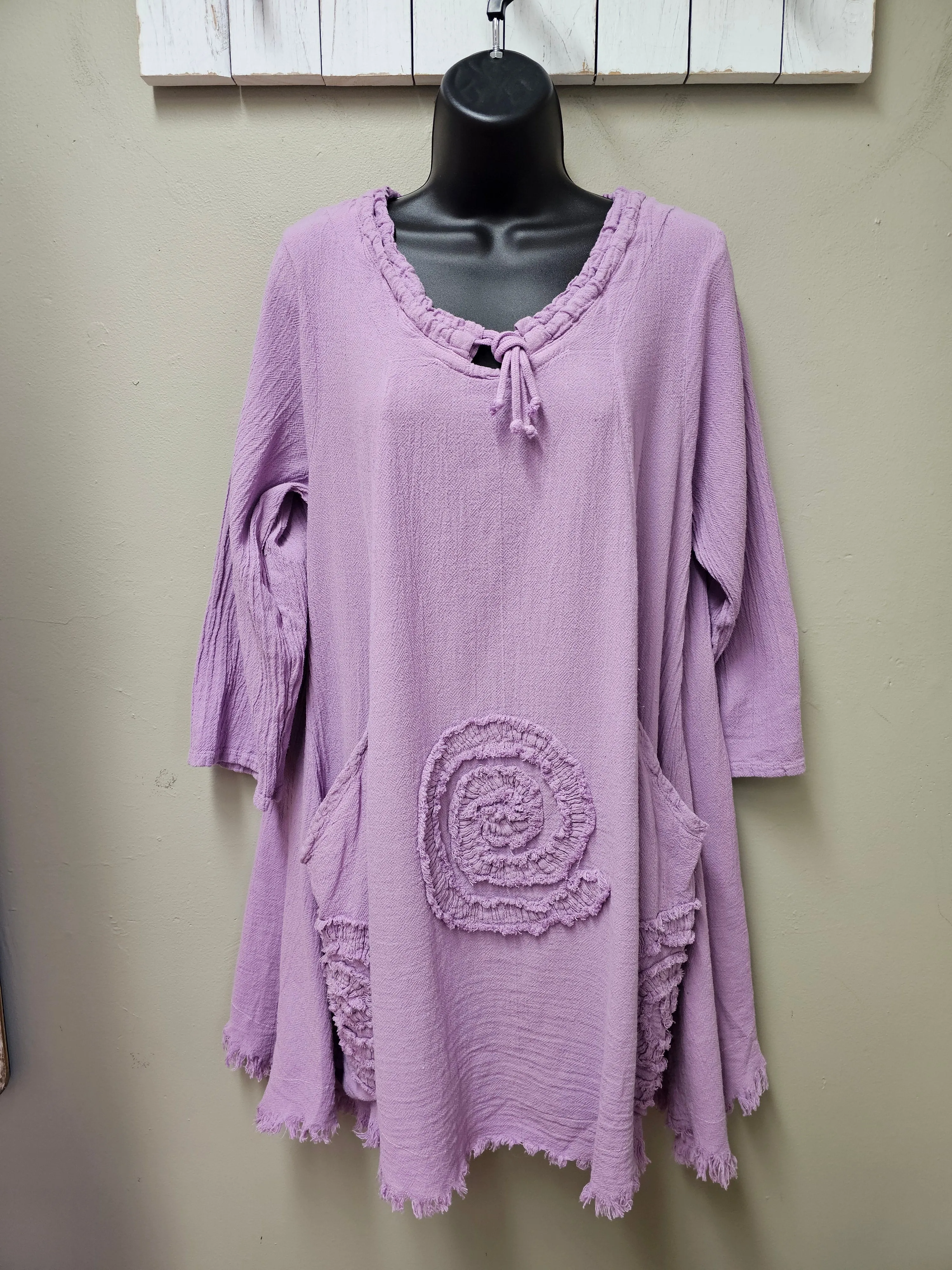 NEW COLOR! 6 Color Ways - 3/4 Sleeves with "Circle" Designs