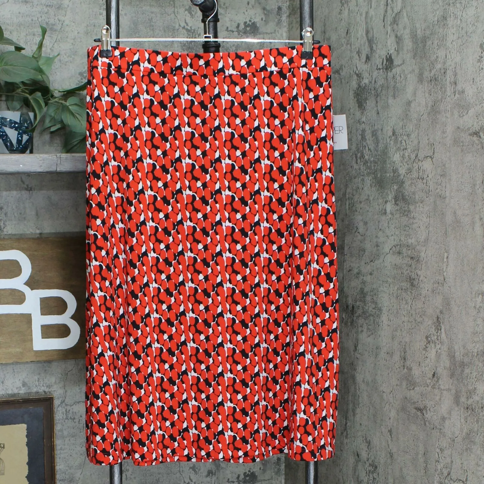 NWT Kasper Plus Geo Patterned Pull On Midi Skirt. 10777614 Plus 1X