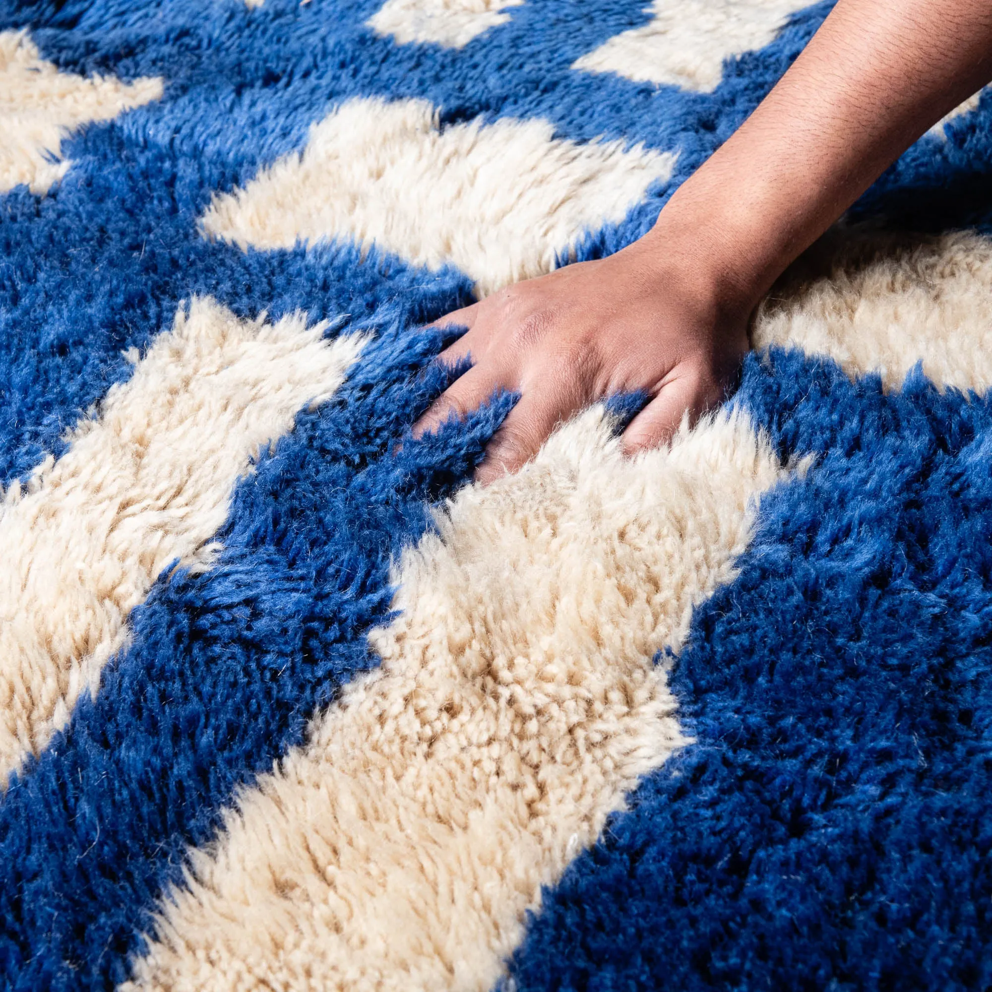Ocean Tribe Round - Luxury Shag Moroccan Rug