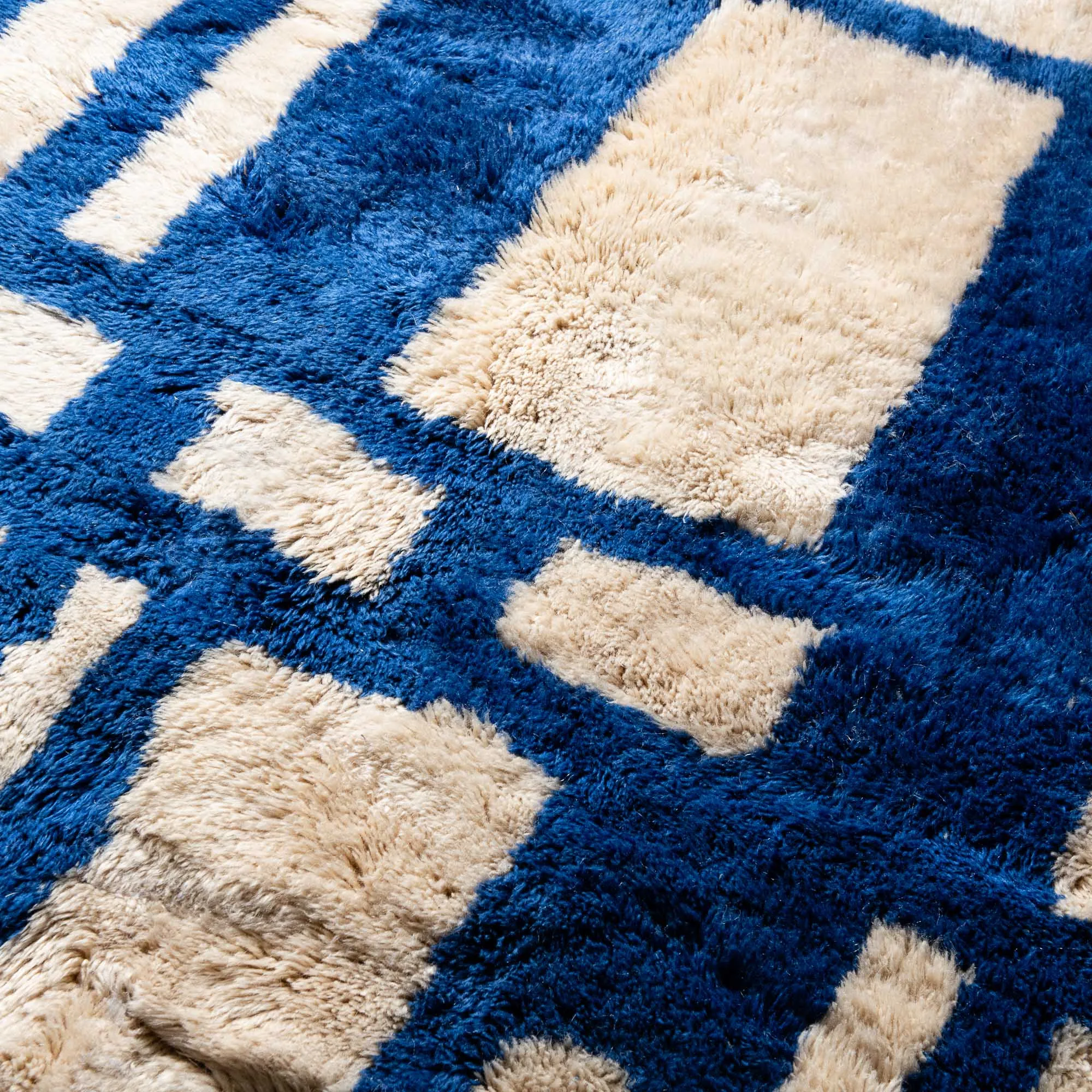 Ocean Tribe Round - Luxury Shag Moroccan Rug