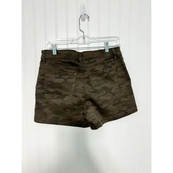 Pistola Womens Hannah Print Cargo Short Dark Camouflage Olive Green Size 29 NWT