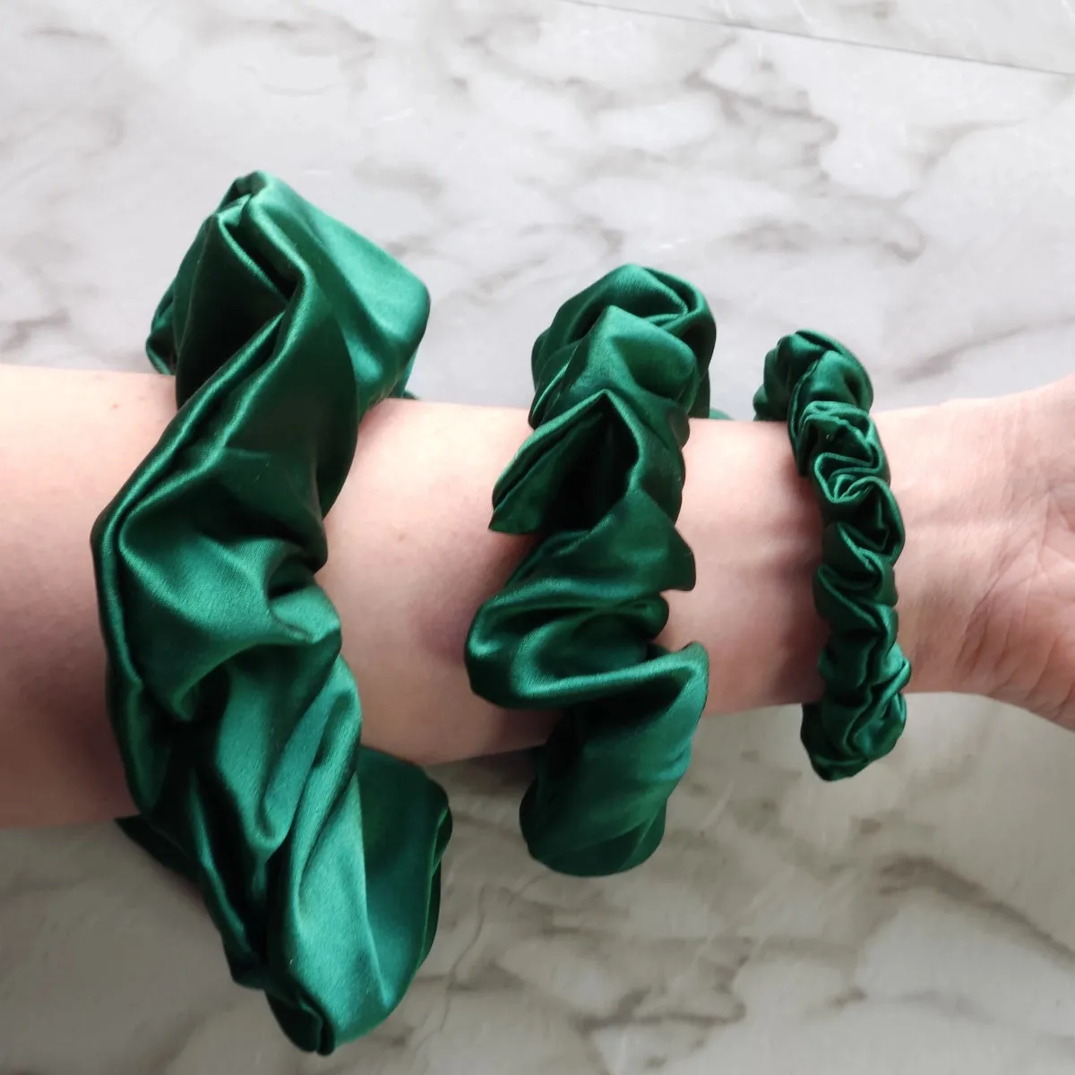 Roxie Collection Luxe 100% Mulberry Silk 30 Momme Scrunchie Bottle Green