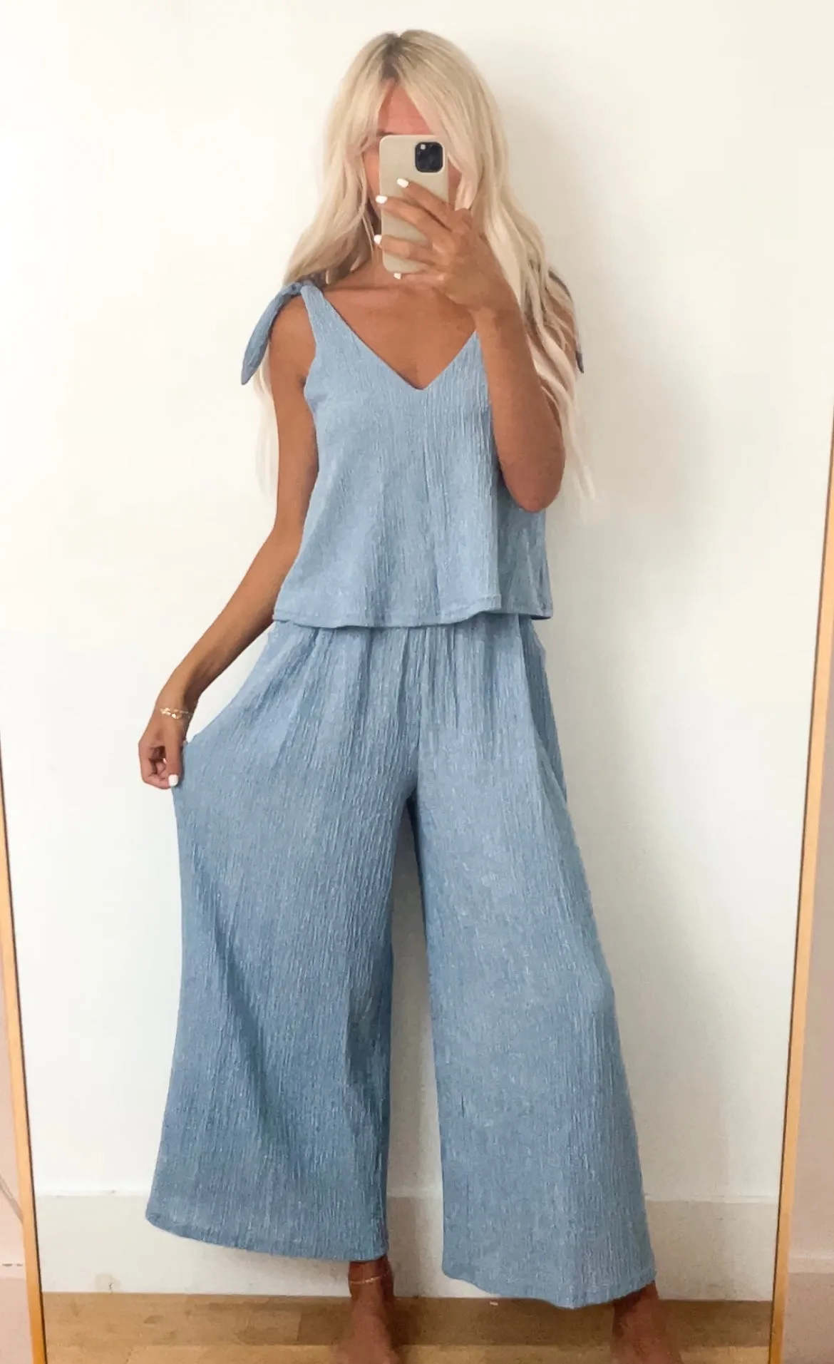 Shoulder Tie Jumper