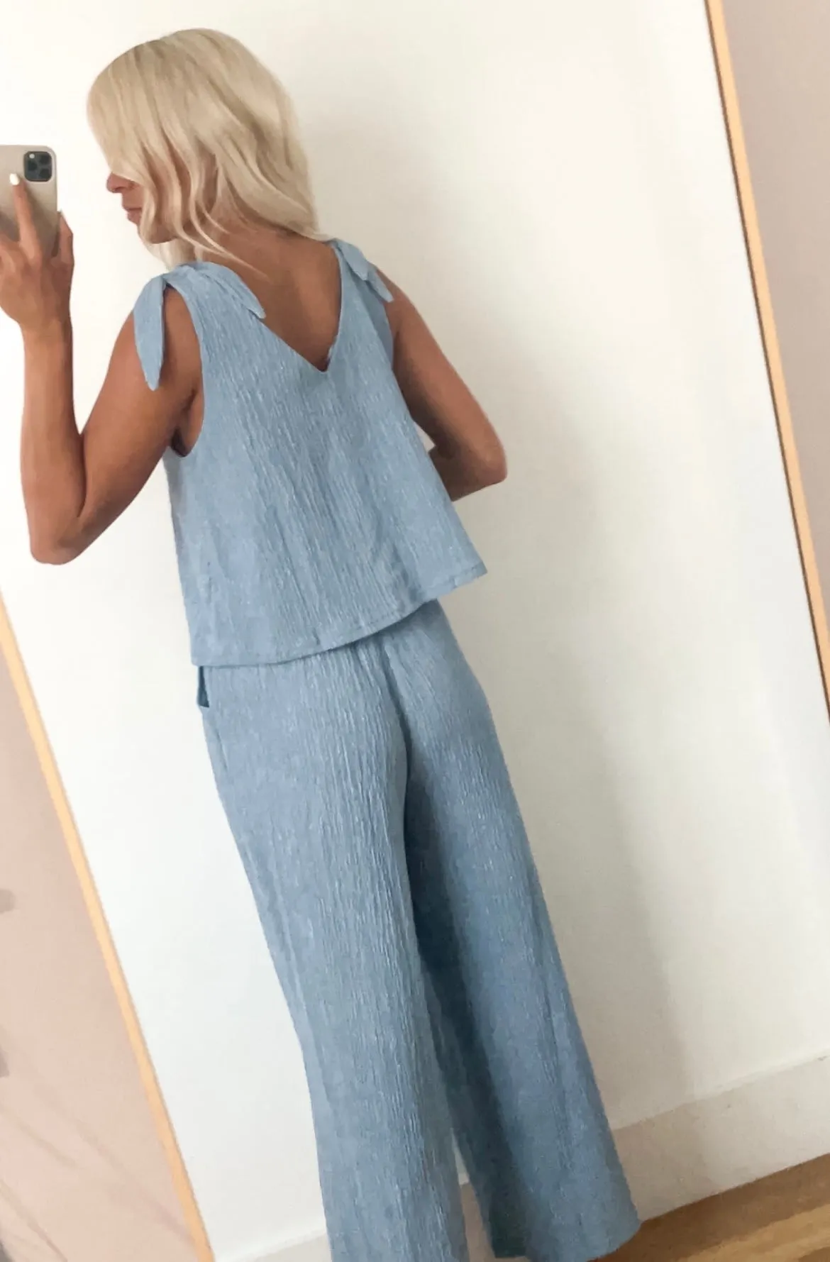 Shoulder Tie Jumper