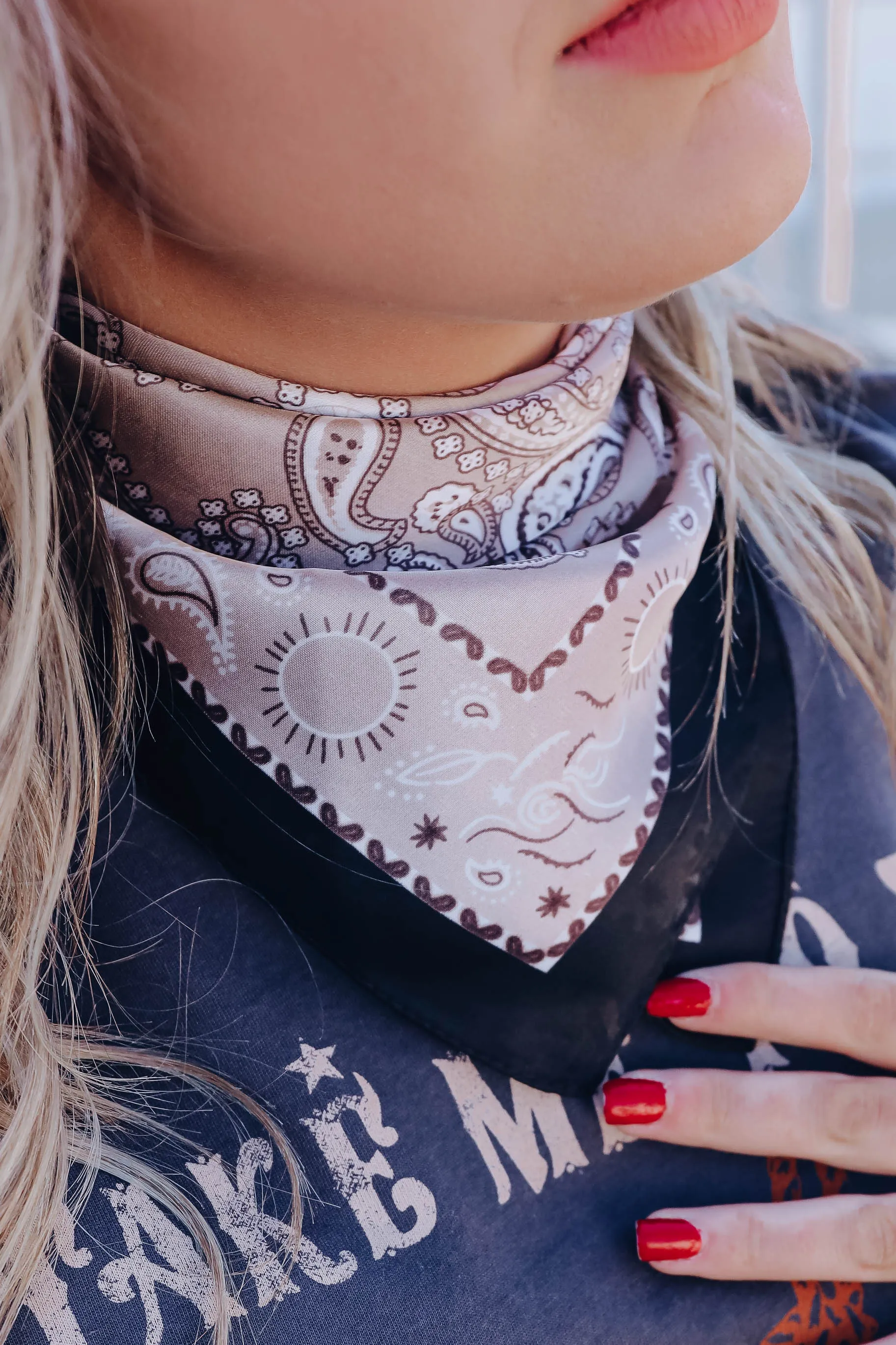 Silky Paisley Print Bandana - Beige