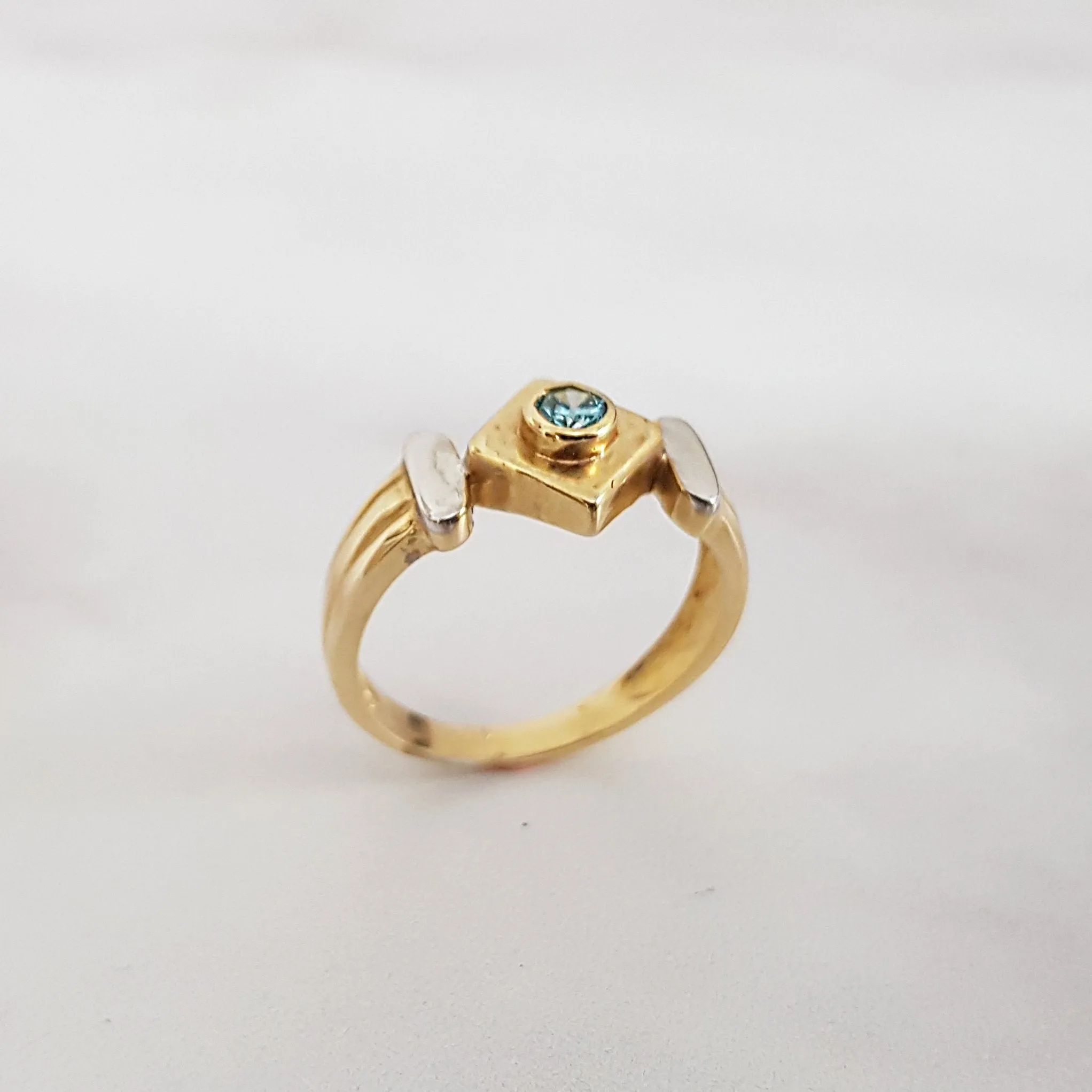Sky Blue Diamond Vintage Ring