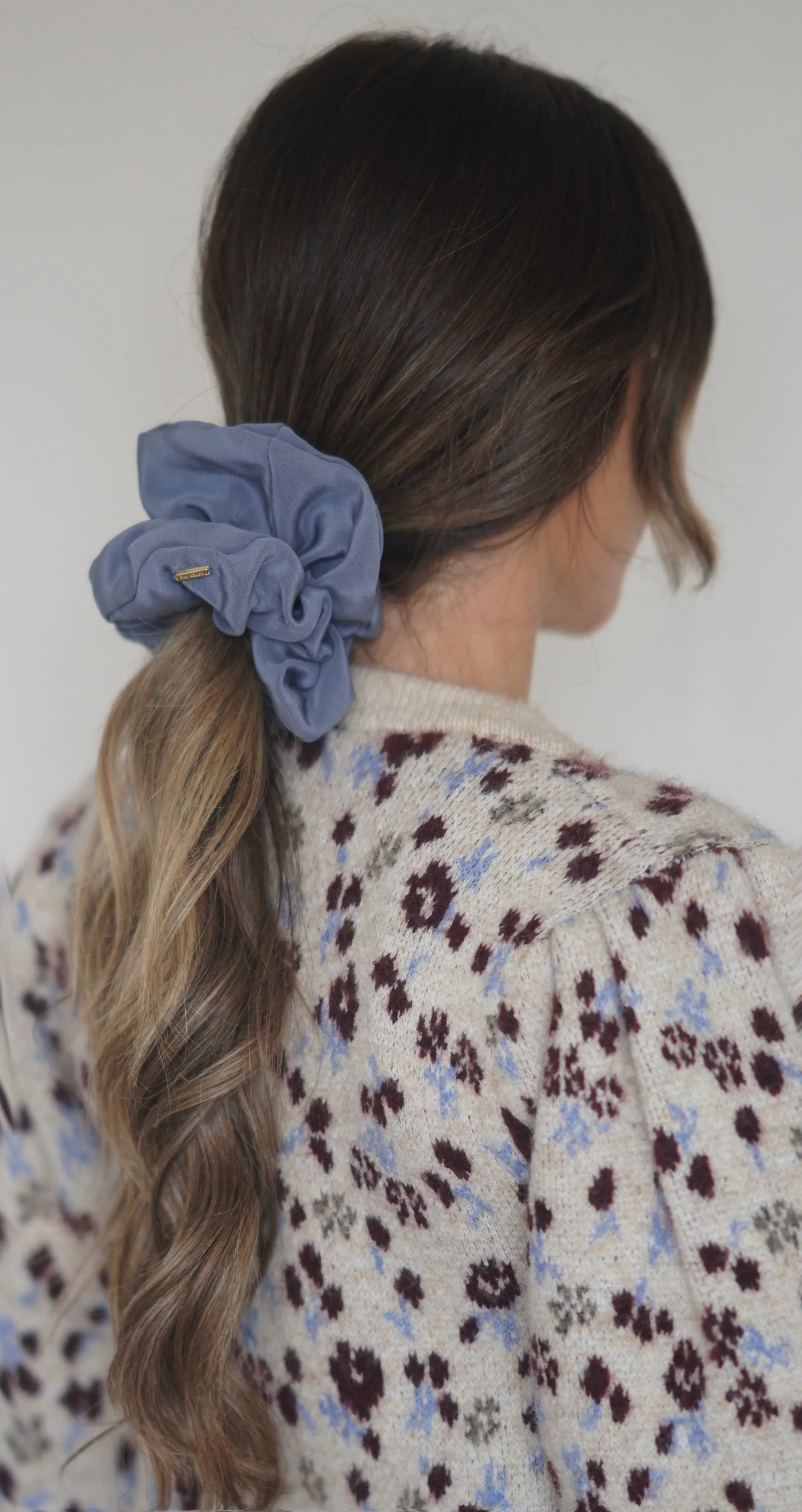 THE ALICE SCRUNCHIE MEDIUM - BLUEJAY