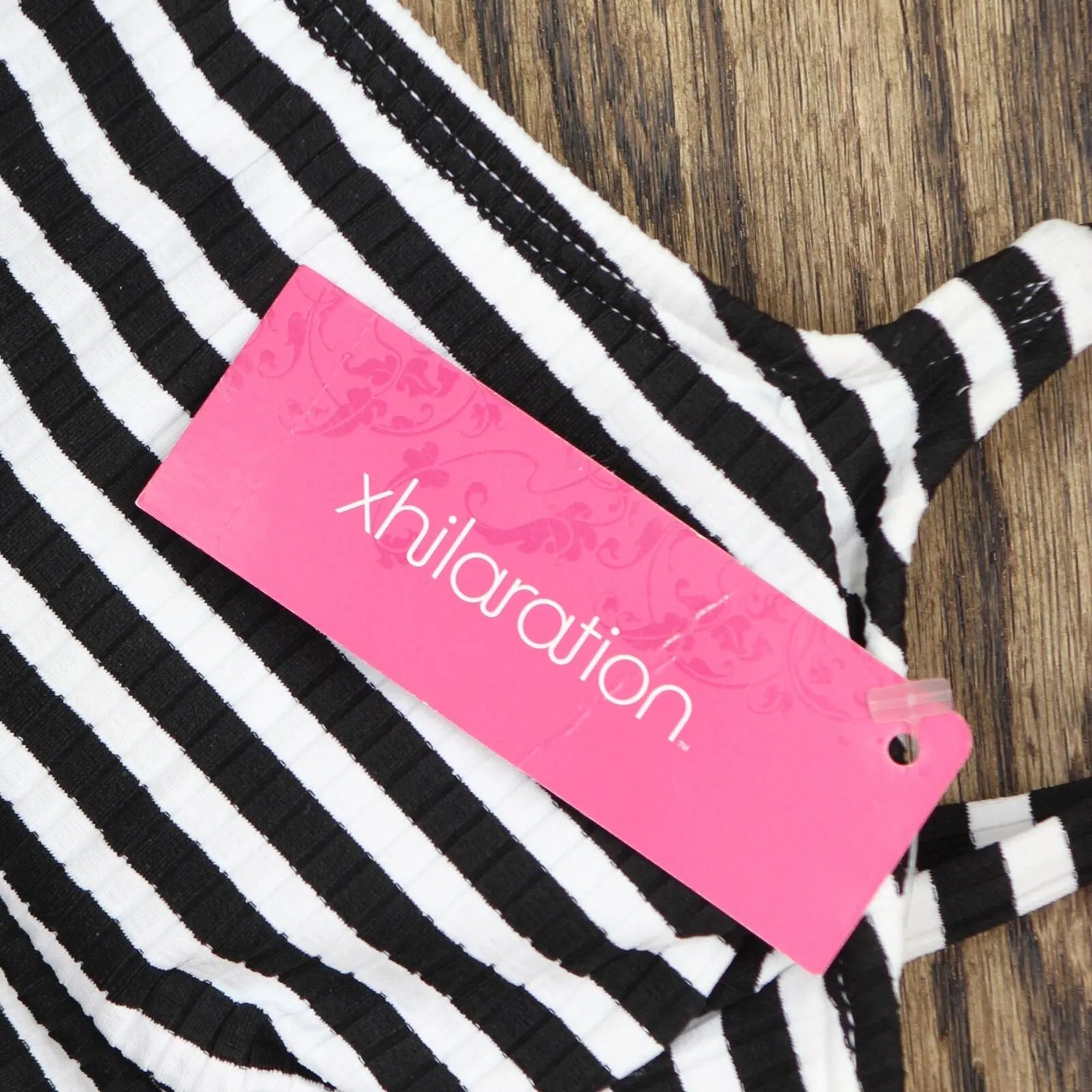 Xhilaration Juniors Texture Front Tie Bralette Bikini Top AFJ86T Black / White S