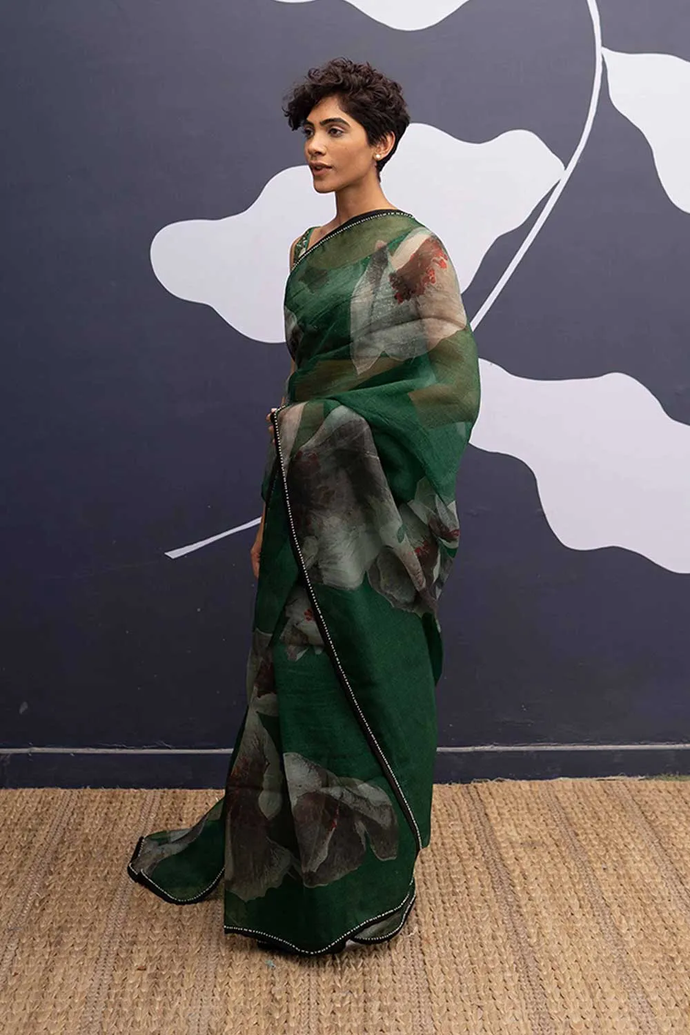 YAM   I   Alicante WHITE POPPIES SAREE 1  (SAREE)  [BLOUSE STITCHED/ UNSTITCHED NOT INCLUDED] SILK ORGANZA GREEN YAMSR16