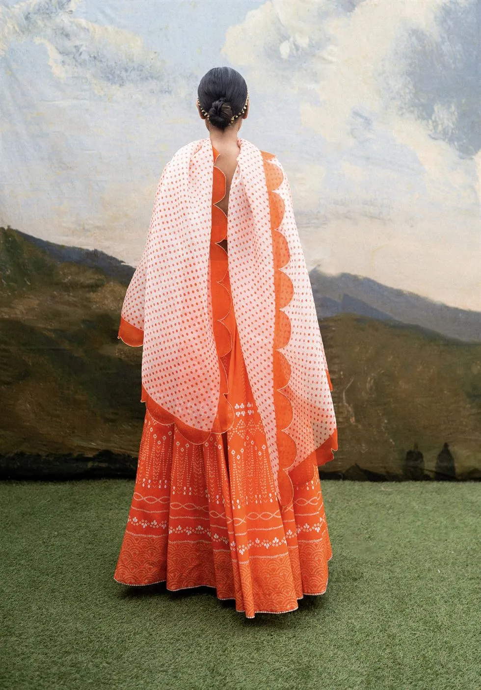 Yam   I   Pisa Naranghi Lehenga LEHENGA SET  MULMUL & ORGANZA (DUPATTA) ORANGE An Indian Summer YAMLG03
