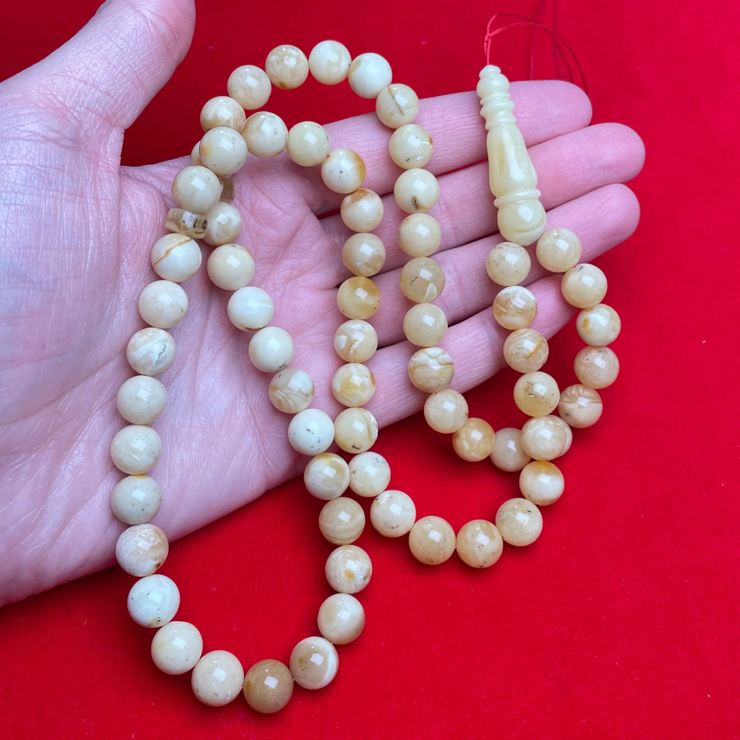 YELLOW/WHITE AMBER MISBAHA 10,2mm 41,3g